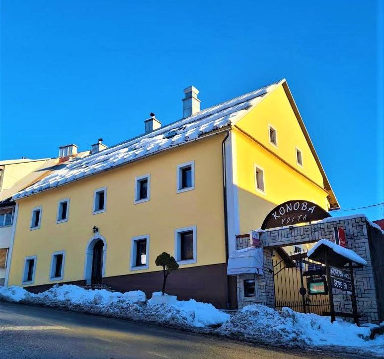 Sobe "Ela" Bed and Breakfast Fužine Eksteriør billede