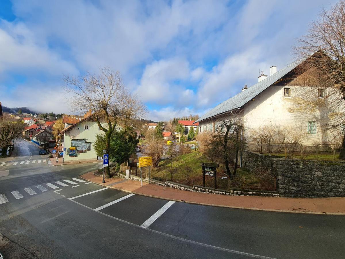 Sobe "Ela" Bed and Breakfast Fužine Eksteriør billede