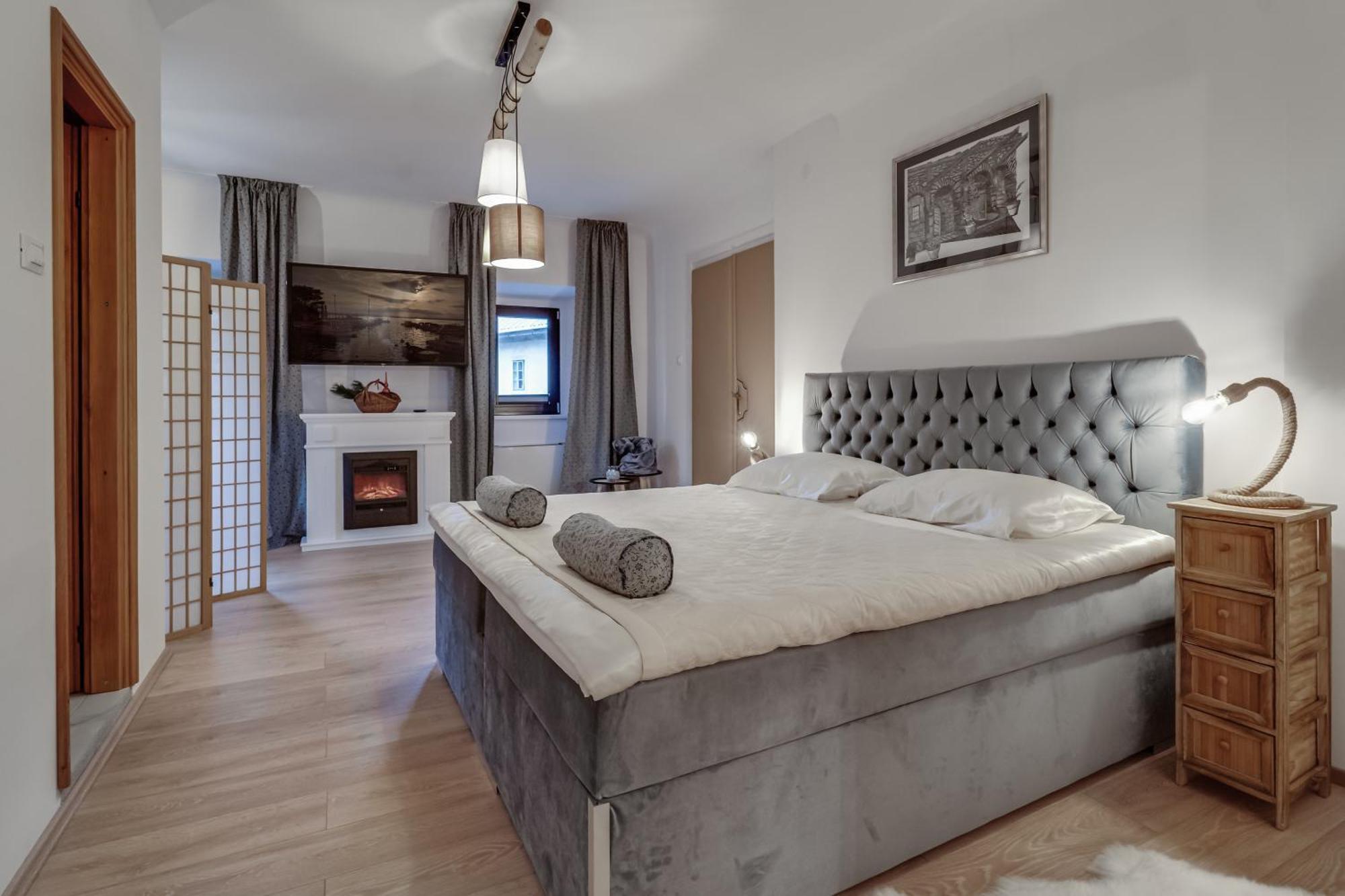 Sobe "Ela" Bed and Breakfast Fužine Eksteriør billede