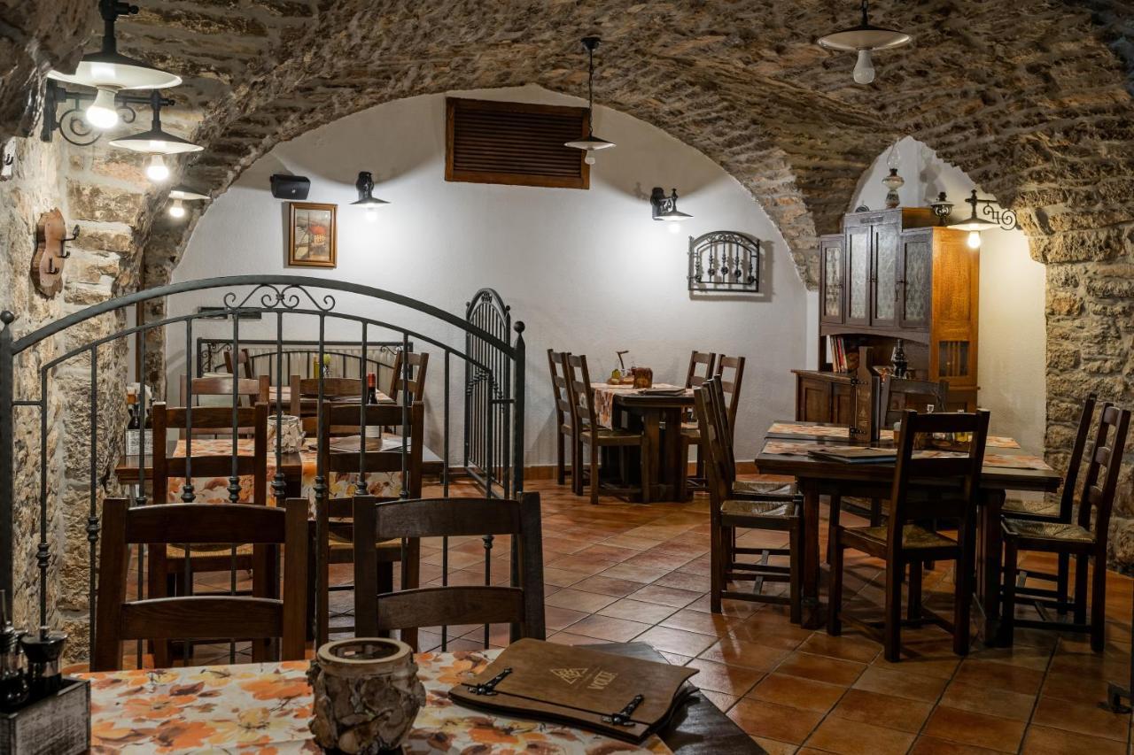 Sobe "Ela" Bed and Breakfast Fužine Eksteriør billede